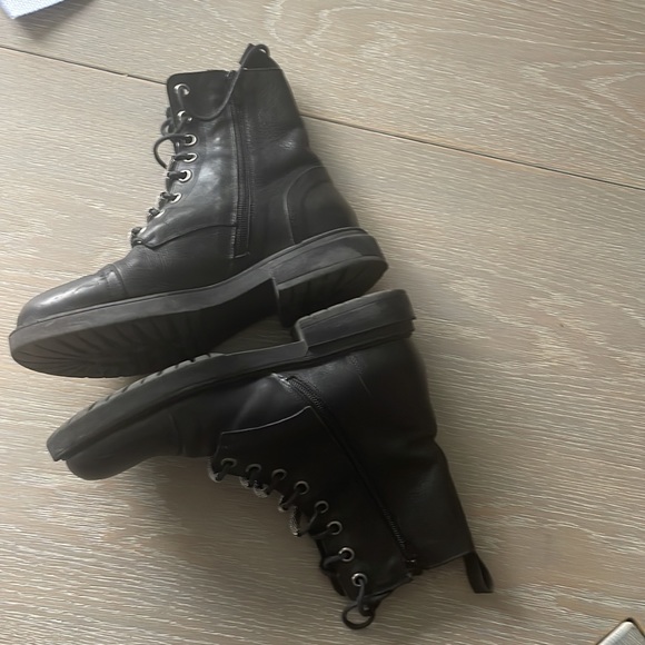 L’idea by Lori lace up boots, size 40 - Picture 4 of 8